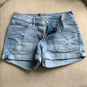 Woman’s jean shorts